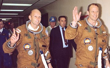 Patches worn by the STS-3 crew